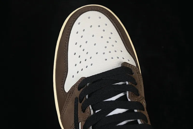 All Categories Air Jordan Jordan Series Basketball Shoes Air Jordan 1 High Travis Scott x Air Jordan 1 High OG AJ1 Reverse Hook Limited Edition CD4487-100